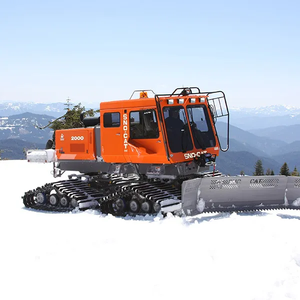 Model 2000 5-Passengers Arctic Wide Cab Tucker-Terra® Sno-Cat®